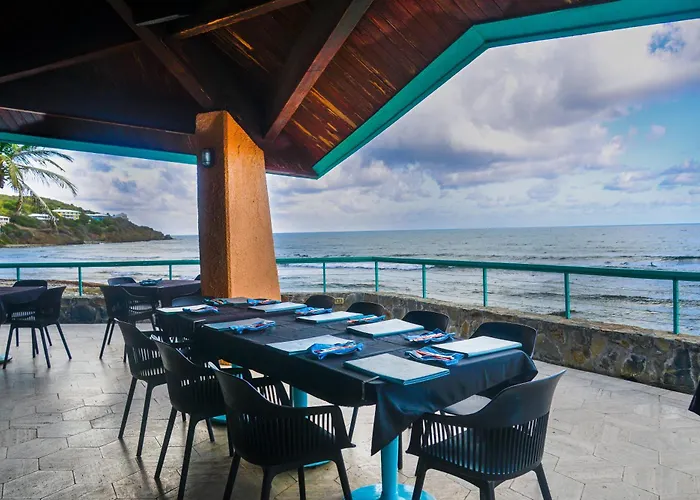 Grapetree Bay Hotel And Villas