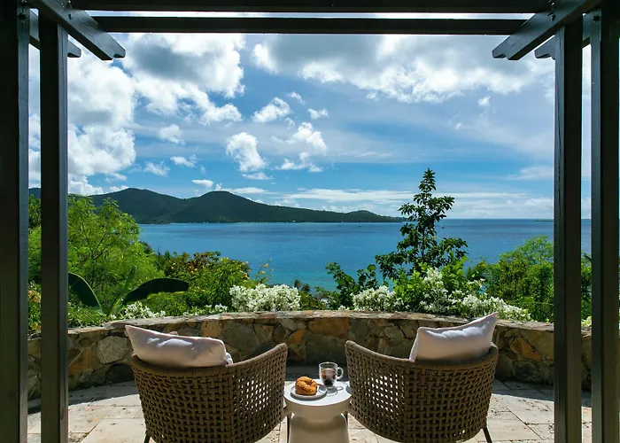 Lovango Resort And Beach Club